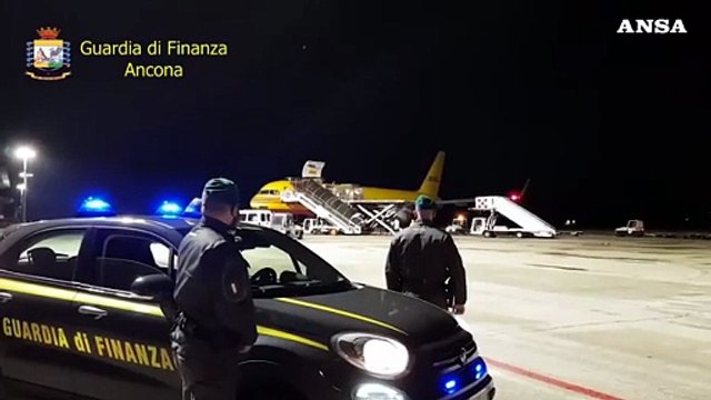 Covid: altri 14 lotti vaccino arrivati ad Ancona-Falconara