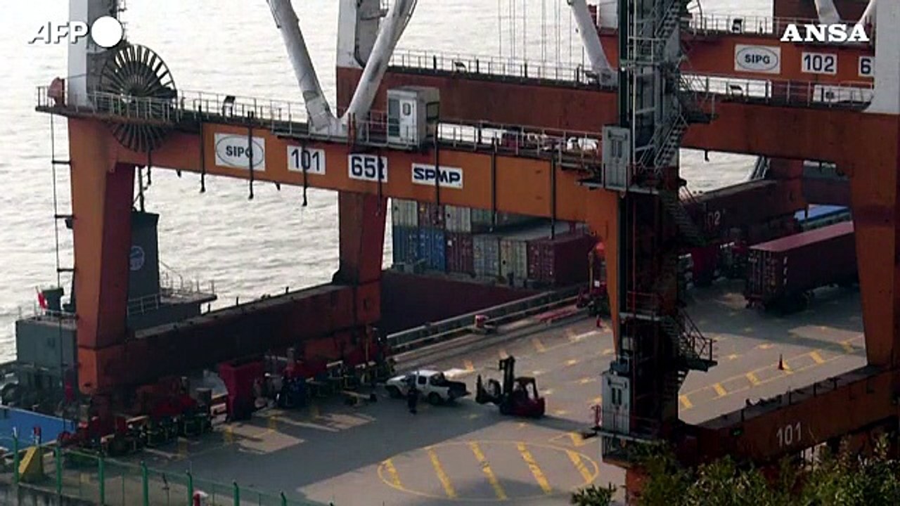 La Cina "supera" il Covid: export da record e surplus a 535 miliardi