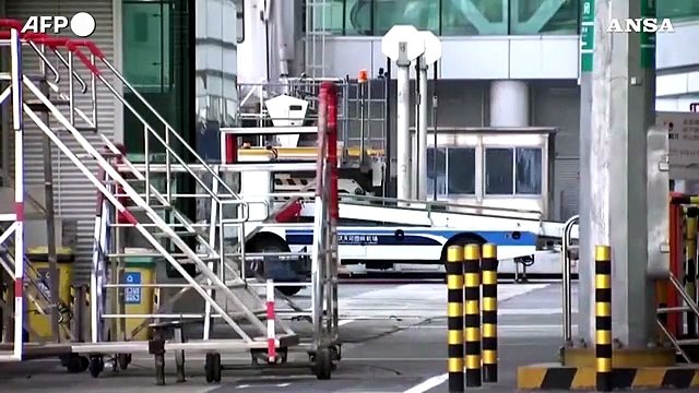 Covid, squadra dell'Oms arriva in Cina per ricerche sul virus