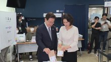 이 대통령, 청와대 인근서 사전투표...계양을 대상 / YTN