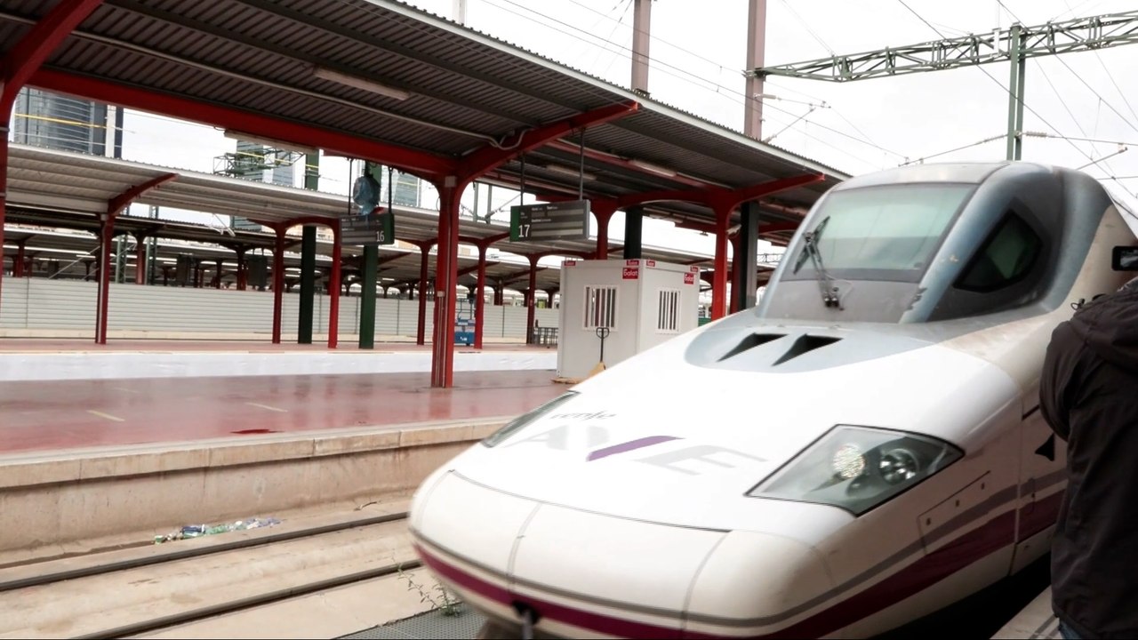 Alstom, Hitachi y Siemens preparan ofertas para el macropedido de Renfe