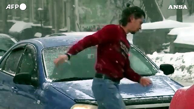 Kiev, bufera di neve sulla citta'