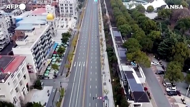 Un anno fa il lockdown, Wuhan in festa ma resta paura