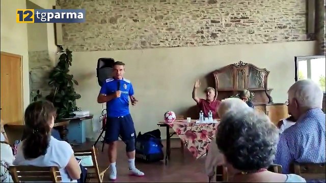 TIZZANO, PRESENTATO IL LIBRO DI DON MANGANIELLO, IL PRETE CHE COMBATTE LA CAMORRA | TIZZANO, PRESENTATO IL LIBRO DI DON MANGANIELLO, IL PRETE CHE COMBATTE LA CAMORRA