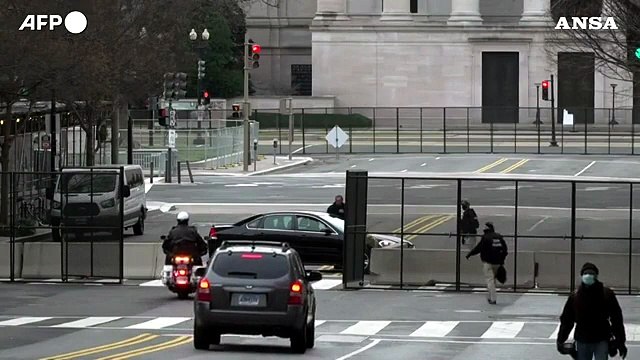 Usa, recinzioni e posti di blocco in Campidoglio per insediamento di Biden