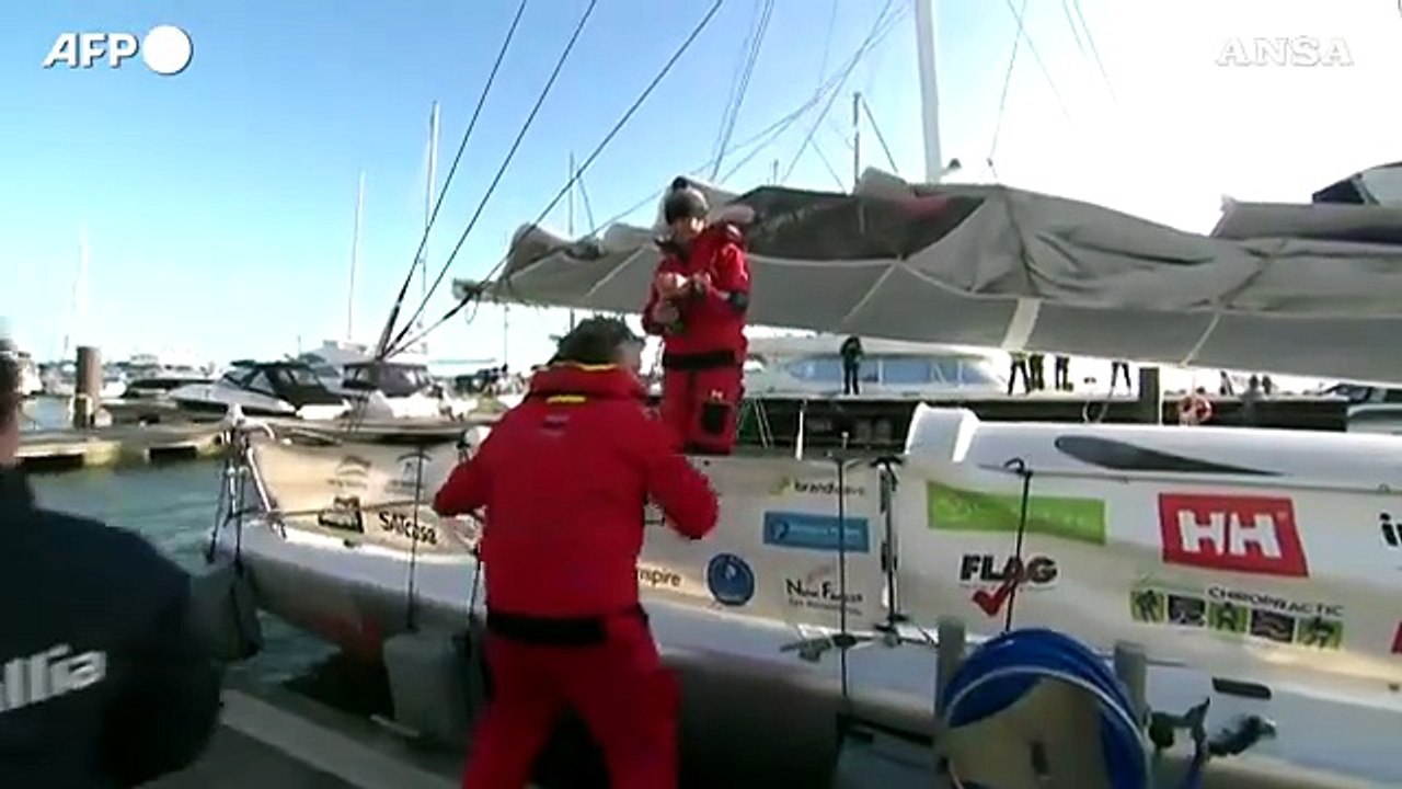 Vela, giro del mondo: Pip Hare torna al punto di partenza