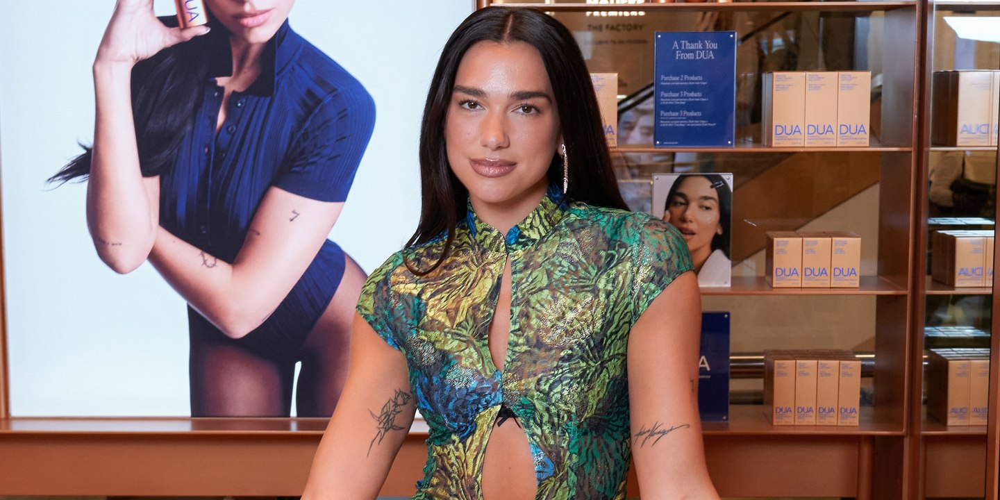 Dua Lipa ouvre son pop-up beauté à Paris : le rendez-vous skincare incontournable à ne pas manquer