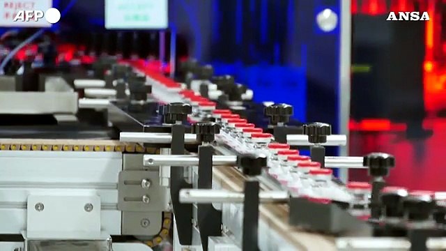 Vaccini, lo Sputnik si produrra' anche in Italia: gelo dell'Ue