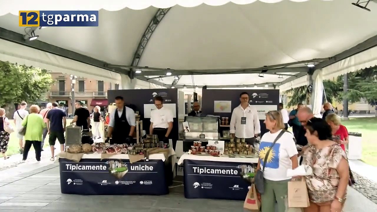 "TIPICAMENTE UNICHE", IN PIAZZA DELLA PACE LE BONTÀ DI PARMA, BERGAMO E ALBA | "TIPICAMENTE UNICHE", IN PIAZZA DELLA PACE LE BONTÀ DI PARMA, BERGAMO E ALBA
