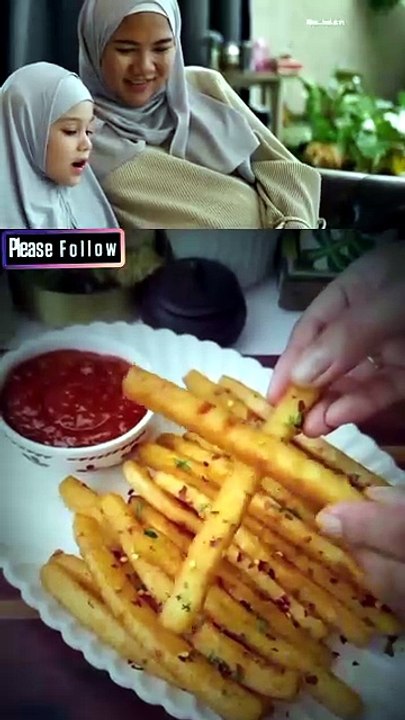 Easy Potato Sticks Recipe | Crispy Homemade Snack Idea #PotatoSticks #EasyRecipe #SnackRecipe #CrispyPotatoes #HomemadeSnacks #FoodIdeas #KidsSnacks #StreetFoodStyle #QuickRecipe #CraftlyFood