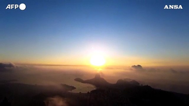 Rio de Janeiro, il restauro mozzafiato del Cristo Redentore per i suoi 90 anni
