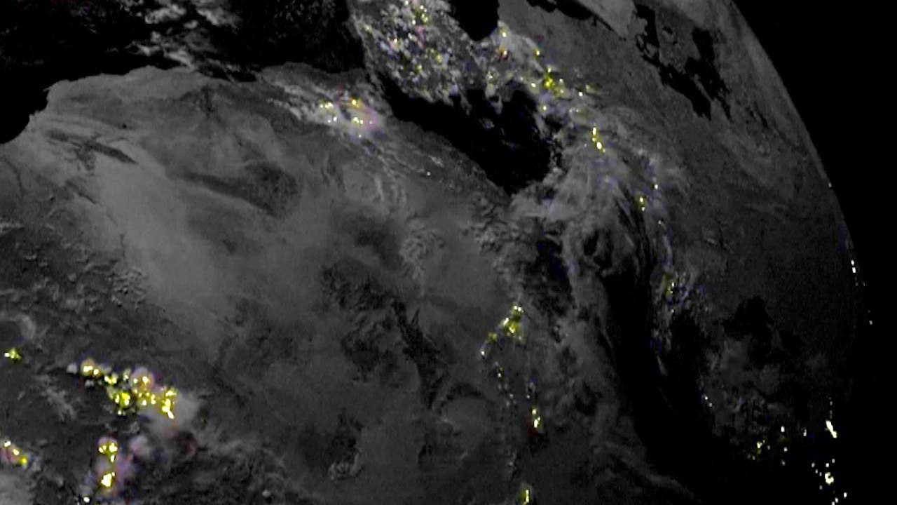 First video from EUMETSAT operators shows how lightning spreads across continents