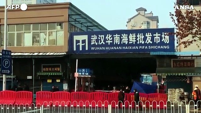 Tornano dopo un anno i contagi a Wuhan, la Cina non riapre le scuole
