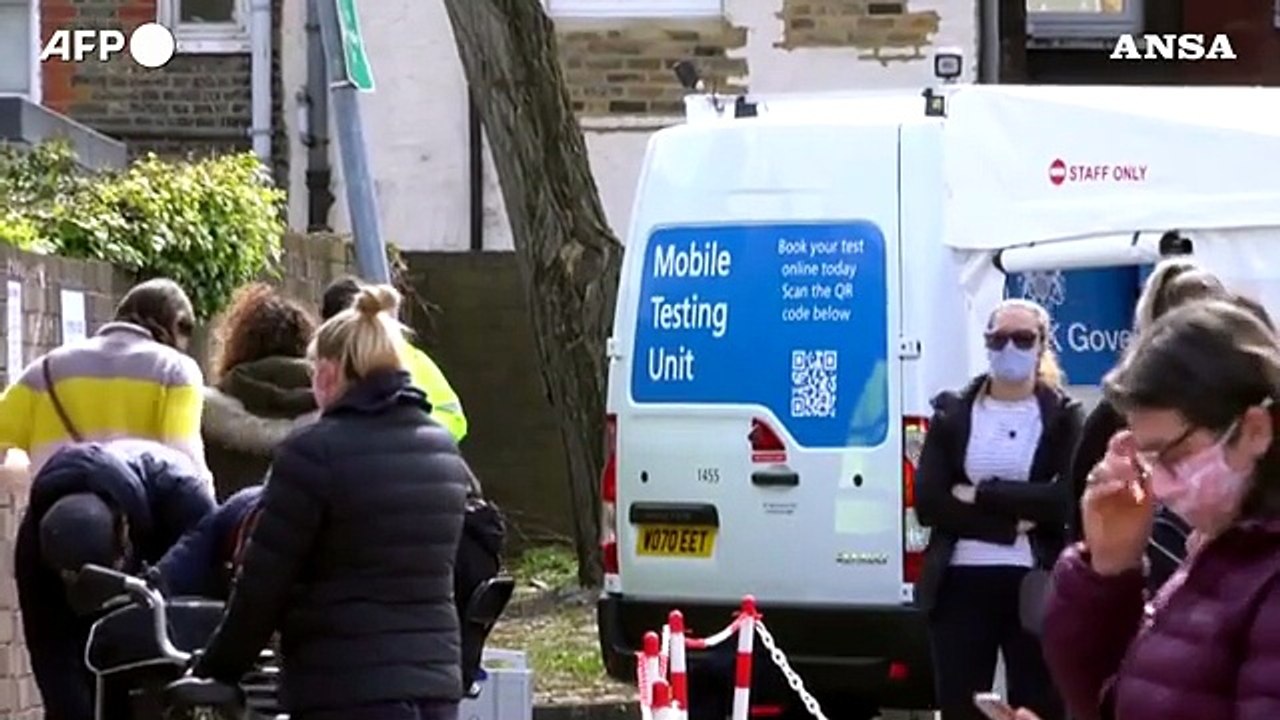 Covid, a Londra e' iniziato lo screening per la variante sudafricana del virus