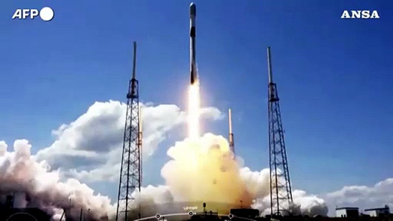 SpaceX lancia in orbita altri 60 satelliti Starlink