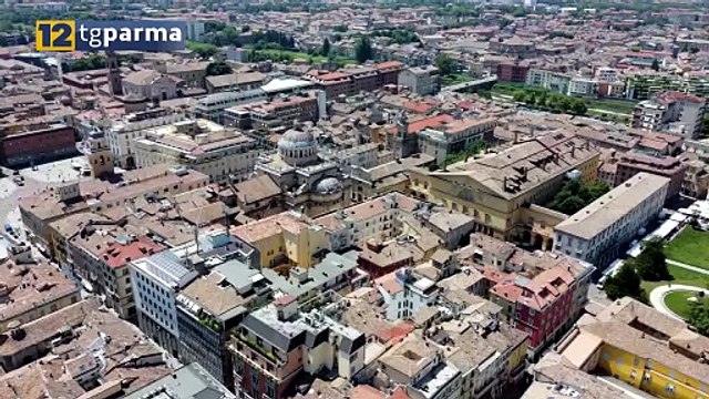 LA CENA FINISCE A PUGNI E BASTONATE: I DUE ALL'OSPEDALE | LA CENA FINISCE A PUGNI E BASTONATE: I DUE ALL'OSPEDALE