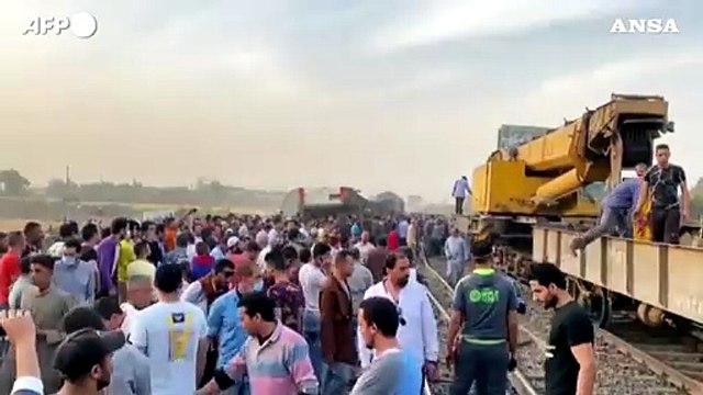 Egitto, treno deraglia a nord del Cairo: morti e feriti