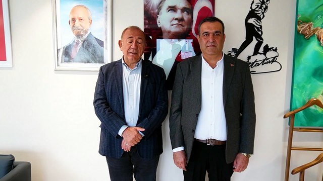 Gürsel Tekin'den Kılıçdaroğlu fotoğrafına saldırıya sert tepki: ''Bu çirkinlik kabul edilemez''