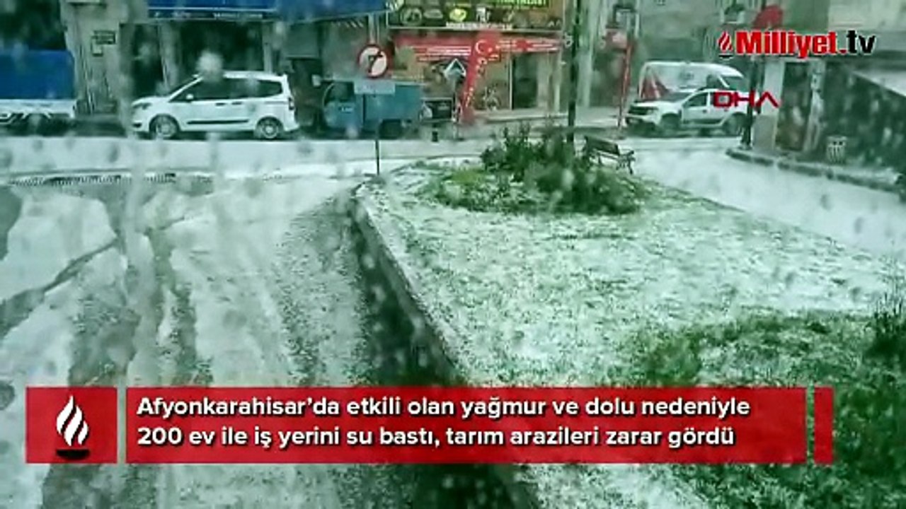 Afyon'da yağmur ve dolu yaşamı olumsuz etkiledi