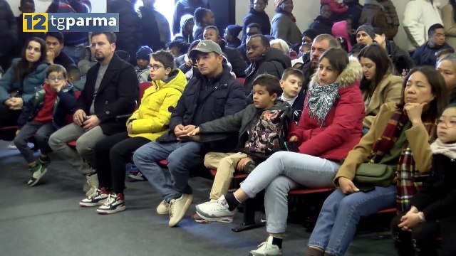 CONSEGNATA LA CITTADINANZA CIVICA A 100 BAMBINI FIGLI DI STRANIERI | CONSEGNATA LA CITTADINANZA CIVICA A 100 BAMBINI FIGLI DI STRANIERI