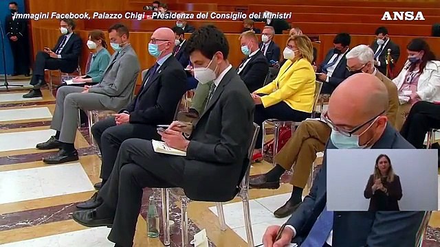 Sostegni bis, Draghi: Il decreto vale circa 40 mld, 17 vanno alle imprese