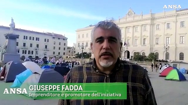 Covid, Sassari: centinaia in piazza contro le restrizioni
