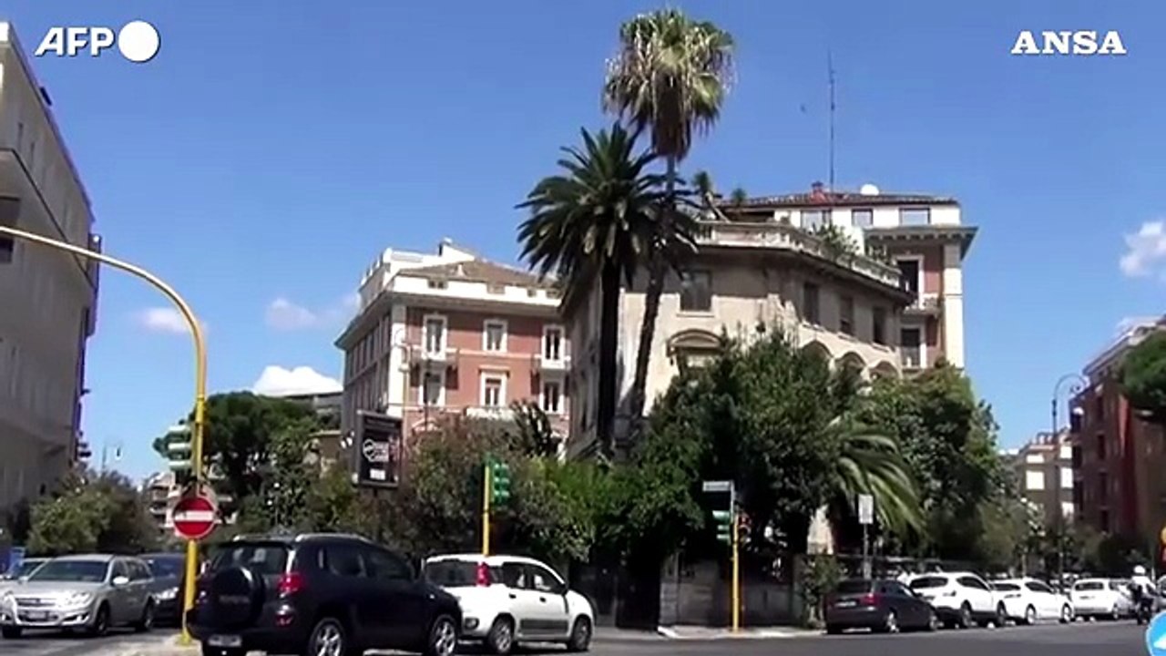 Immobili, il Covid cambia la scelta della casa: fuori citta' e con giardino