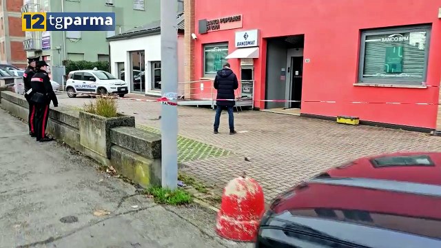 FANNO ESPLODERE SPORTELLO BANCOMAT A COLORNO MA IL COLPO FALLISCE | FANNO ESPLODERE SPORTELLO BANCOMAT A COLORNO MA IL COLPO FALLISCE