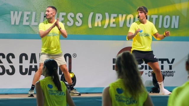 L'assalto a Rimini Wellness: tra fitness, sessioni militari e consigli per perdere la pancia prima dell'estate
