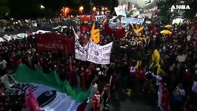 Brasile: in migliaia a San Paolo protestano contro il presidente Bolsonaro