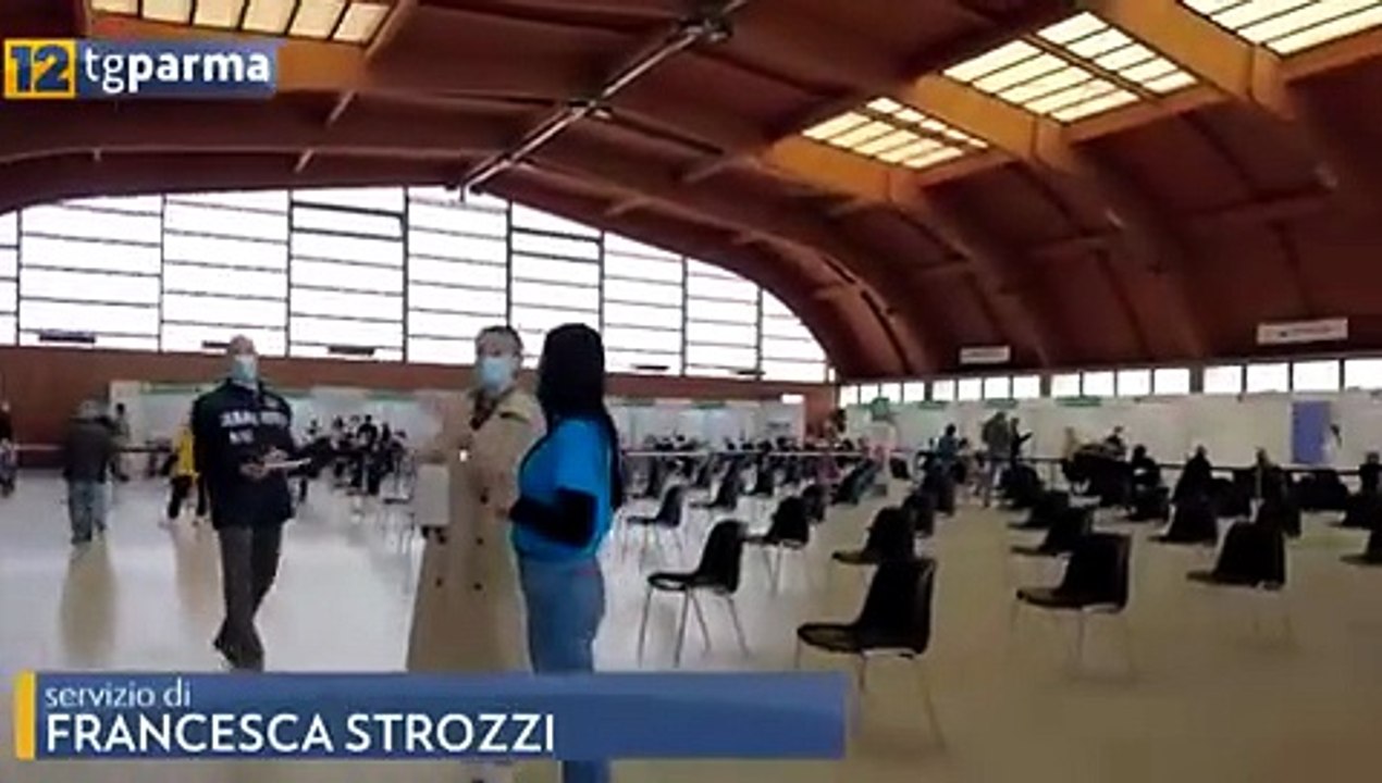 Vaccini: boom di prenotazioni per i giovani. Domani via ai 35/39enni