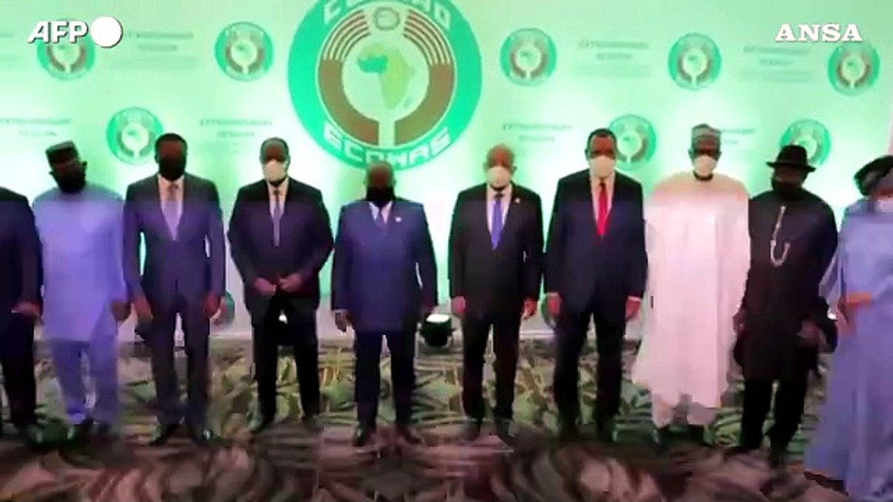 I leader dell'Africa occidentale si incontrano per discutere del doppio colpo di stato in Mali