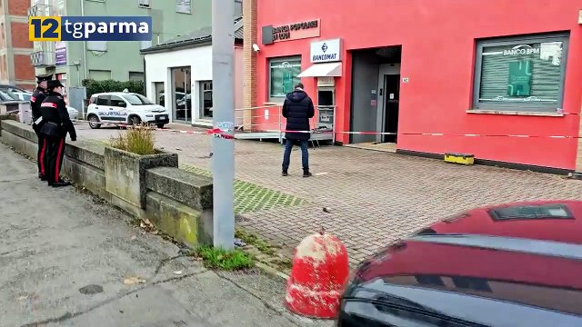 FANNO ESPLODERE SPORTELLO BANCOMAT A COLORNO MA IL COLPO FALLISCE | FANNO ESPLODERE SPORTELLO BANCOMAT A COLORNO MA IL COLPO FALLISCE