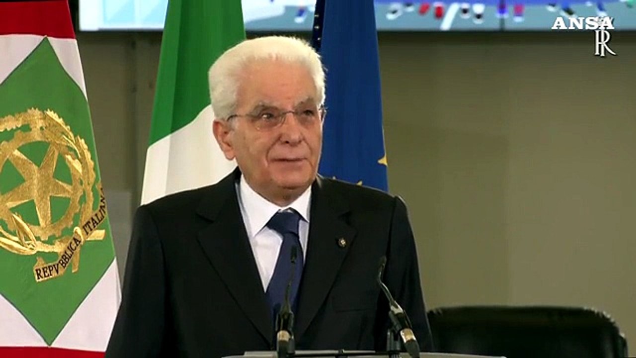 Giustizia, Mattarella: "Si proceda con la riforma per fare luce sulle ombre"
