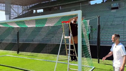 Les poteaux carr&eacute;s sont de retour &agrave; Geoffroy-Guichard