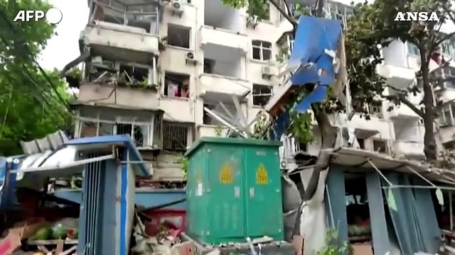 Cina, esplosione provocata da una fuga di gas: almeno 12 morti