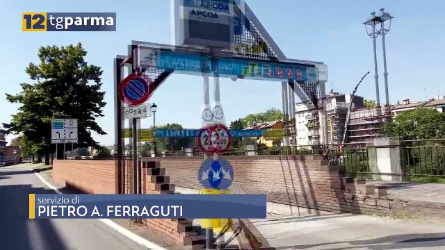 DUE RAGAZZINI AGGREDITI DA BABY RAPINATORI SUL LUNGOPARMA: TRE ARRESTI | DUE RAGAZZINI AGGREDITI DA BABY RAPINATORI SUL LUNGOPARMA: TRE ARRESTI