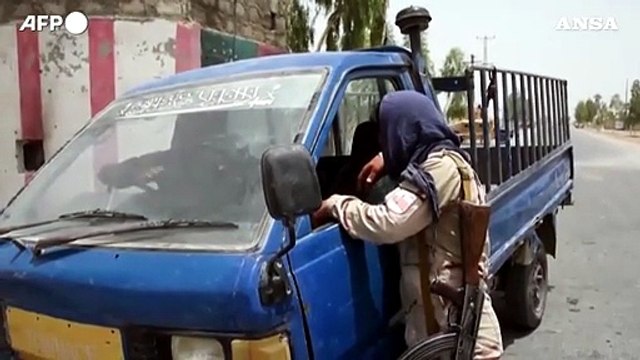 I talebani avanzano in Afghanistan, l'esercito in fuga