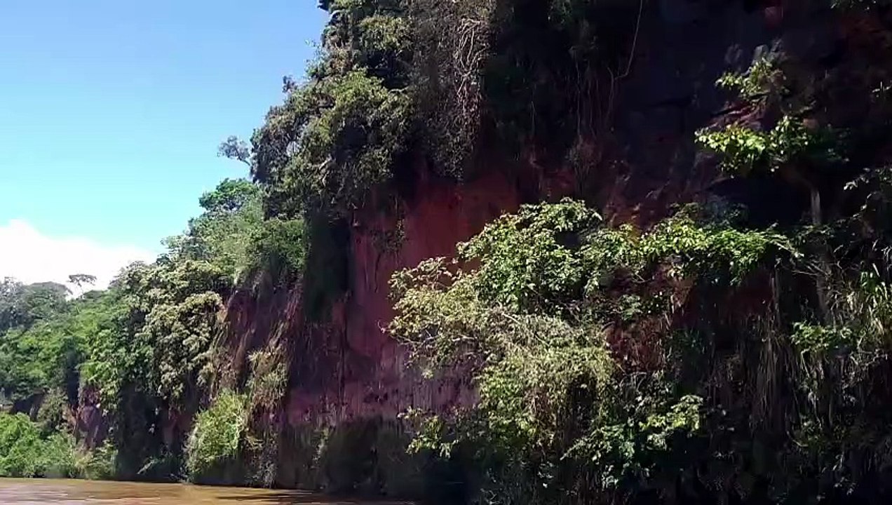 Pescador vive milagre após pedras arrastarem seu barco ao fundo do Rio Paraná