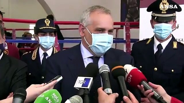 Il capo della Polizia inaugura la nuova palestra delle Fiamme oro nella sanita'