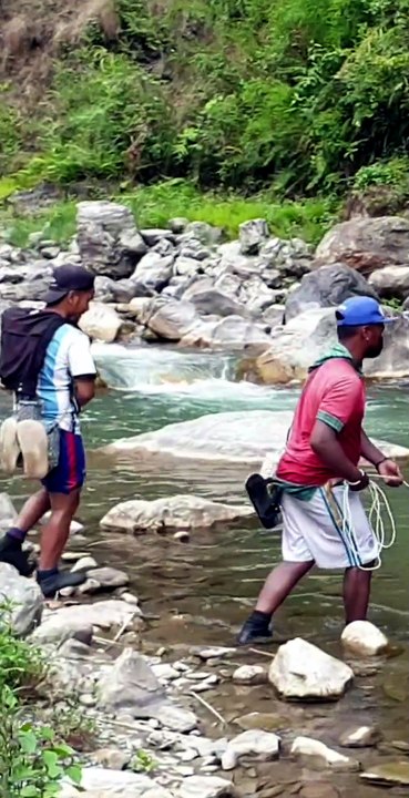 cast net fishing in Nepal |
