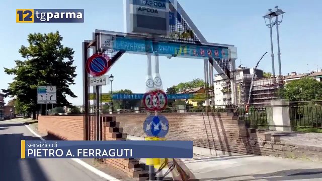 DUE RAGAZZINI AGGREDITI DA BABY RAPINATORI SUL LUNGOPARMA: TRE ARRESTI | DUE RAGAZZINI AGGREDITI DA BABY RAPINATORI SUL LUNGOPARMA: TRE ARRESTI
