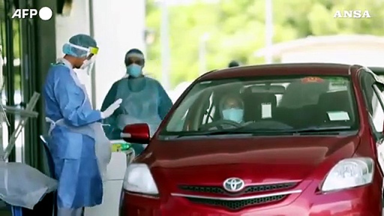 Brunei, partiti i drive-through per effettuare i tamponi