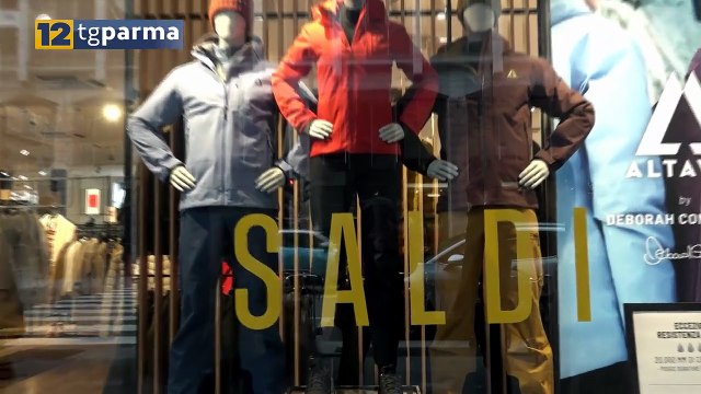 AL VIA OGGI I SALDI INVERNALI, IN TANTI A CACCIA DI OCCASIONI | AL VIA OGGI I SALDI INVERNALI, IN TANTI A CACCIA DI OCCASIONI