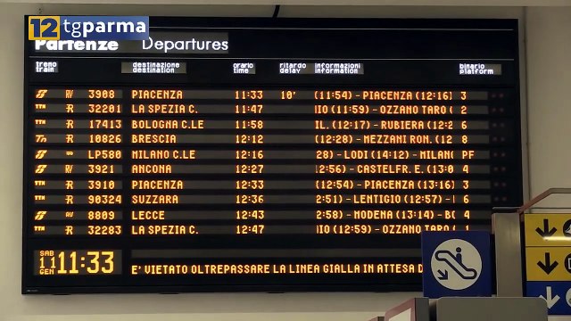 TRENI, GUASTO LINEA ELETTRICA A MILANO, TRAFFICO FERROVIARIO IN TILT | TRENI, GUASTO LINEA ELETTRICA A MILANO, TRAFFICO FERROVIARIO IN TILT