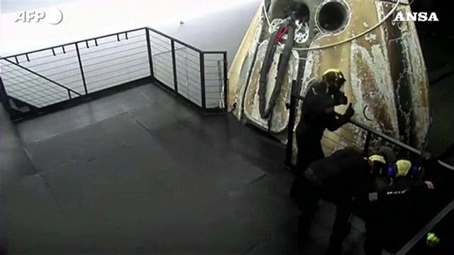 SpaceX, lo sbarco sulla Terra dei primi quattro turisti spaziali