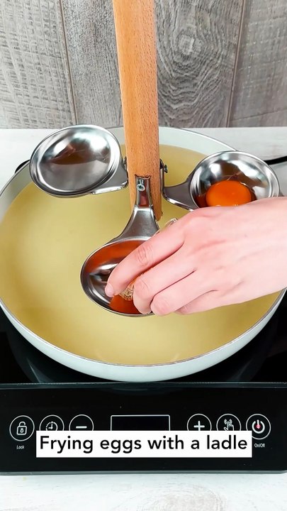 Frying eggs with a ladle