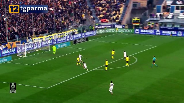 CALCIO, CRISI PARMA: CROCIATI TERZULTIMI; MERCATO, NUOVA OFFERTA PER OKOLI | CALCIO, CRISI PARMA: CROCIATI TERZULTIMI; MERCATO, NUOVA OFFERTA PER OKOLI