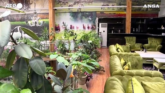 Afghanistan, i talebani nel lussoso palazzo di un signore della guerra