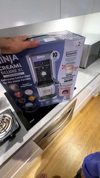 Το βίντεο του Δημήτρη Αλεξάνδρου και της Ρίας Ελληνίδου
